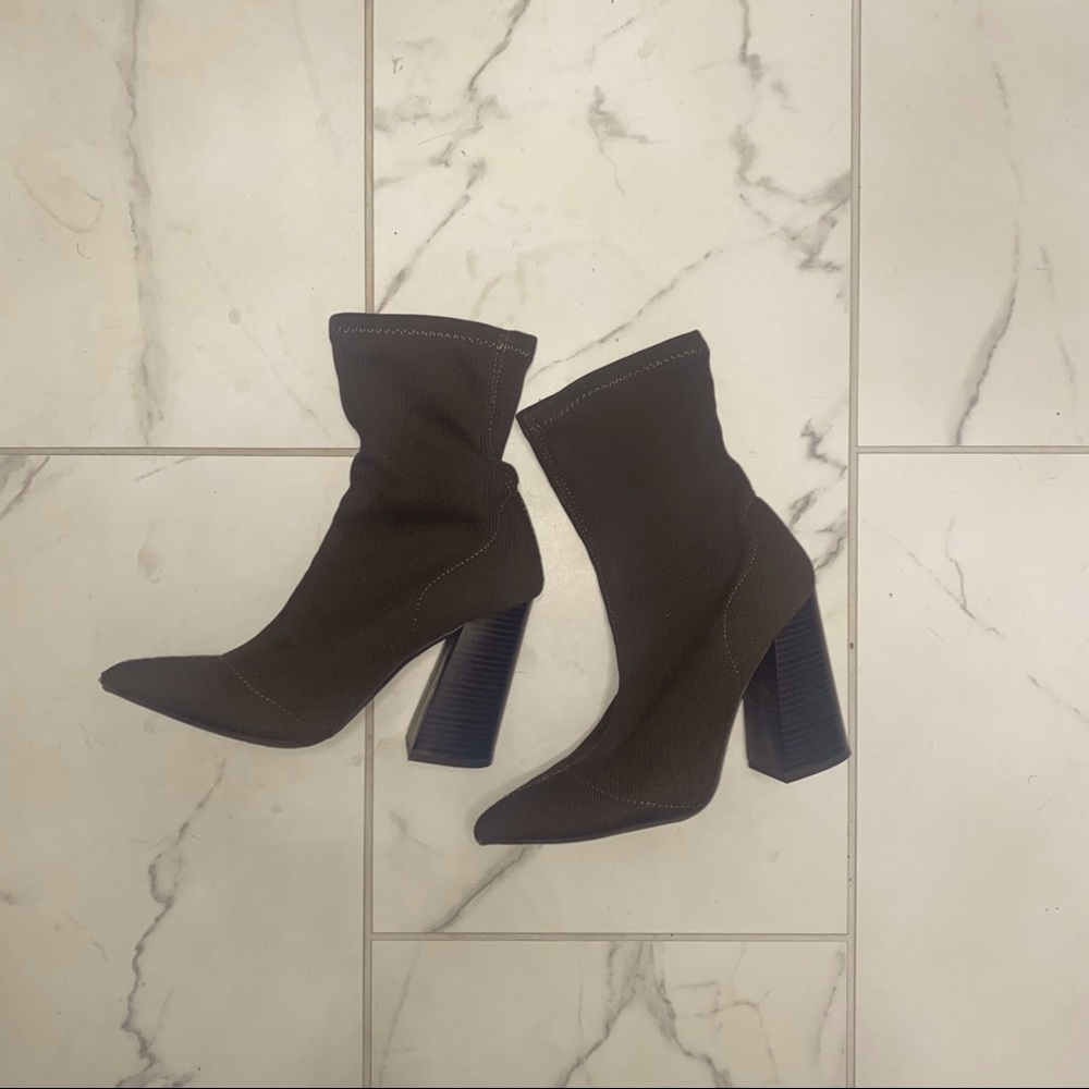 Ariana Knit Olive Sock Booties